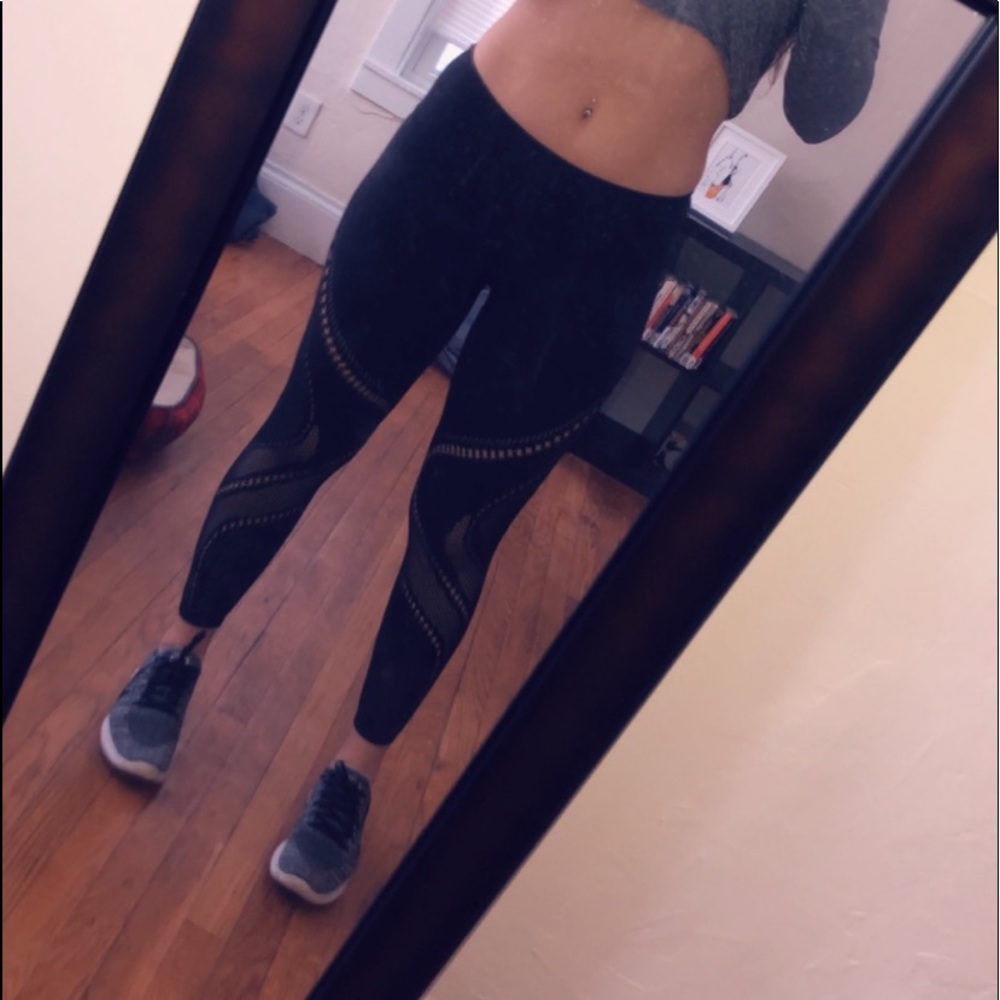 Lululemon reveal tight Leggings size 8